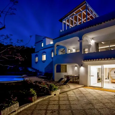 Luxury With Garden, Pool And Jacuzzi By Varenso Holidays Villa Marbella