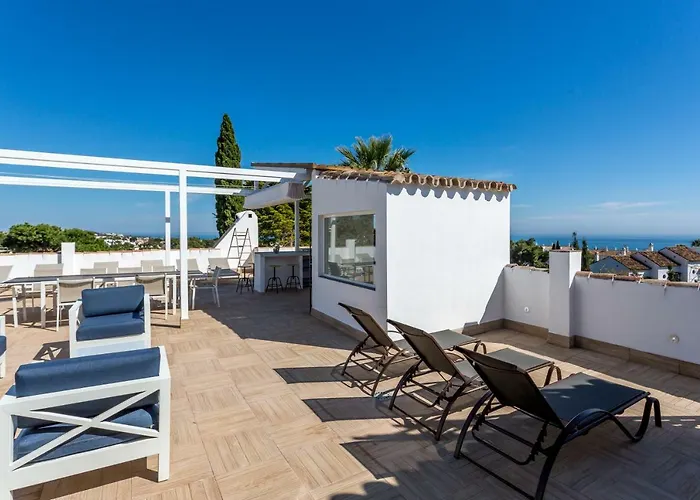 Luxury With Garden, Pool And Jacuzzi By Varenso Holidays * Marbella