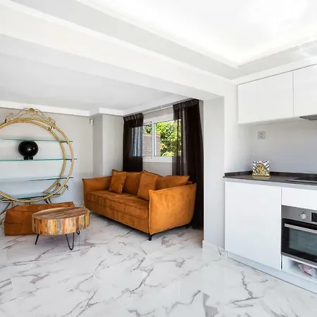 Luxury With Garden, Pool And Jacuzzi By Varenso Holidays * Marbella